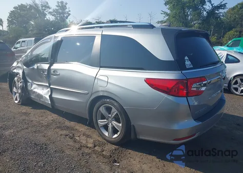 2018 Honda Odyssey Ex-L z USA, uszkodzony, nr VIN 5FNRL6H77JB021045